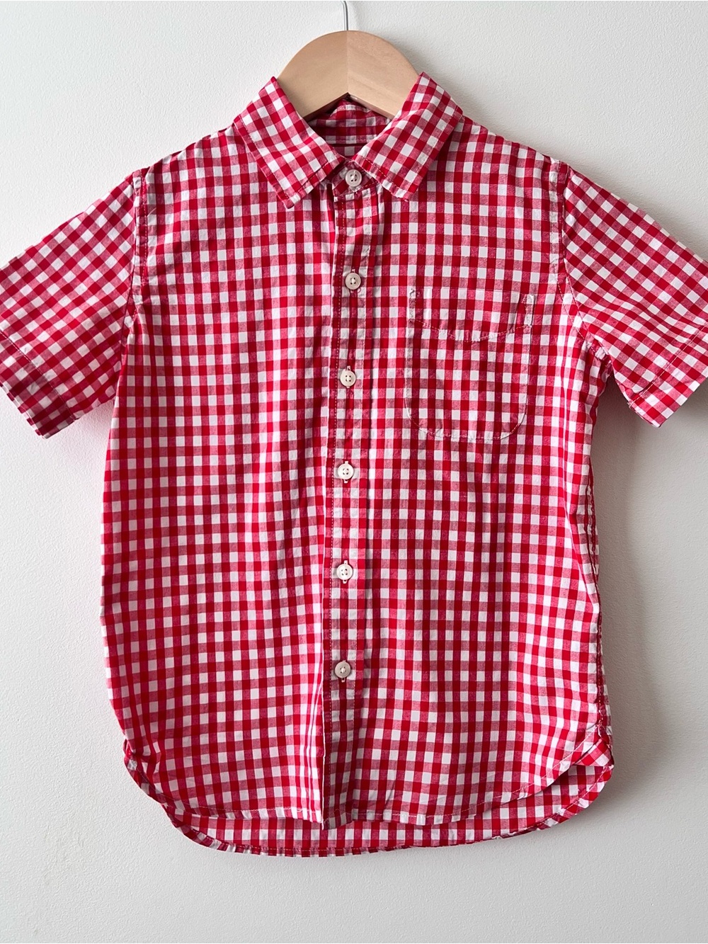 GAP Boys Red White Gingham Short Sleeve Collared Short Sleeve Button-Up Cotton S
